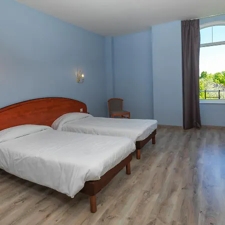 Logis Restaurant Les Minotiers ミルポワ