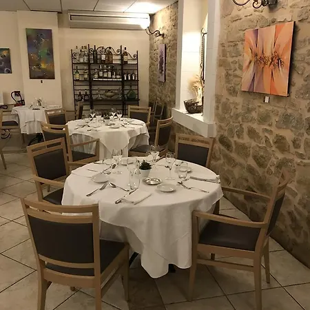 Logis Restaurant Les Minotiers