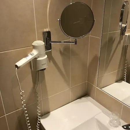 Szálloda Logis Restaurant Les Minotiers