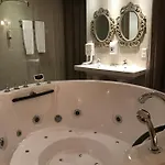 Hotel Logis Restaurant Les Minotiers 3*