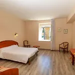 Hotel Logis Restaurant Les Minotiers