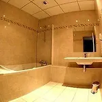 Logis Restaurant Les Minotiers Hotel 3*