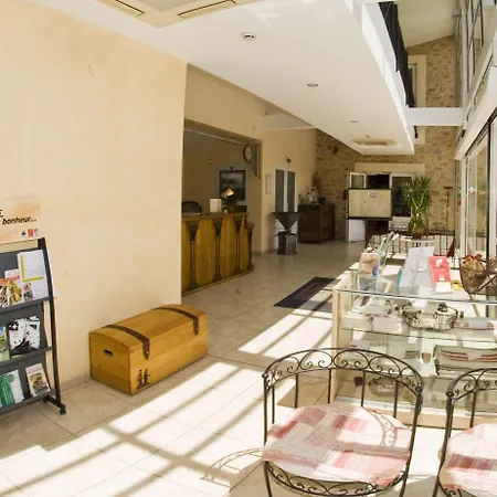 Logis Restaurant Les Minotiers Hotel 3*