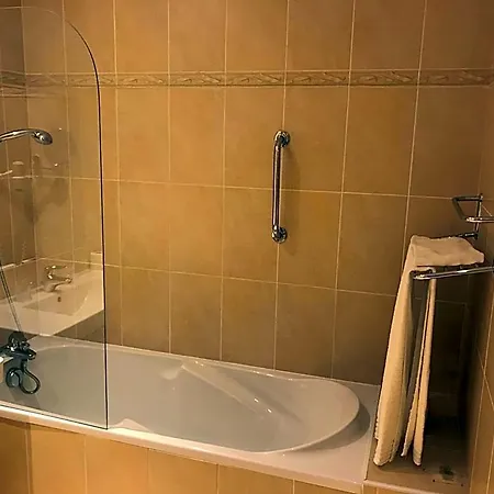 Hotel Logis Restaurant Les Minotiers 3*