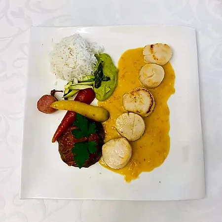 Logis Restaurant Les Minotiers 3* 미르포아