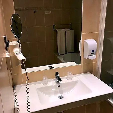 Szálloda Logis Restaurant Les Minotiers 3*