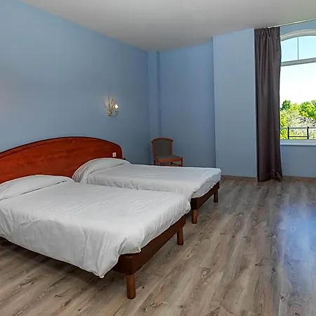 Hotel Logis Restaurant Les Minotiers 3*